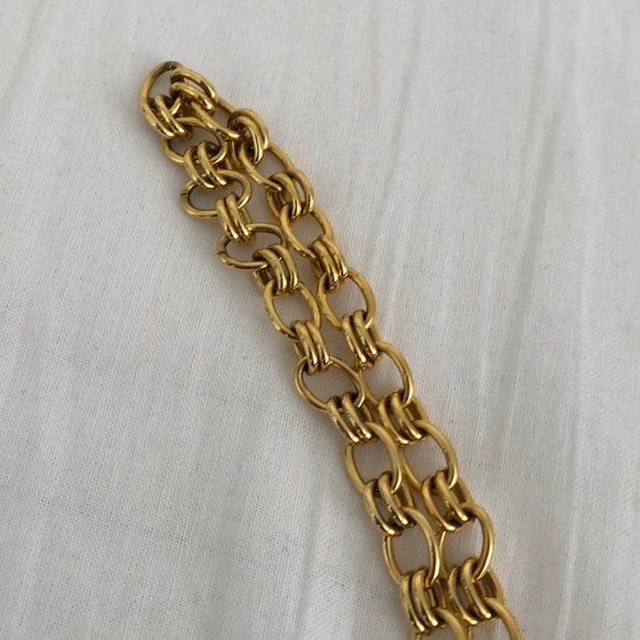 Authentic Chanel Vintage Yellow Straw Shoulder Bag - Picture 12 of 13